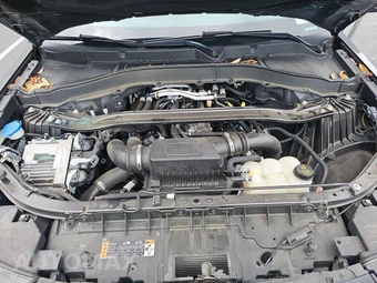 2021 Ford Explorer ST – miniatura 15