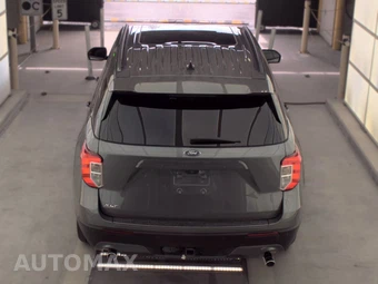 2021 Ford Explorer XLT – miniatura 5