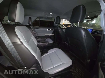 2021 Ford Explorer XLT – miniatura 17