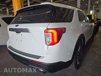2021 Ford Explorer XLT – miniatura 3