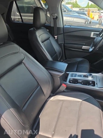 2021 Ford Explorer XLT – miniatura 8
