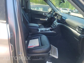 2021 Ford Explorer XLT - miniatura 8