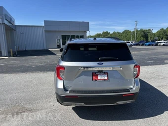 2021 Ford Explorer XLT - miniatura 13