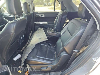 2021 Ford Explorer XLT - miniatura 13