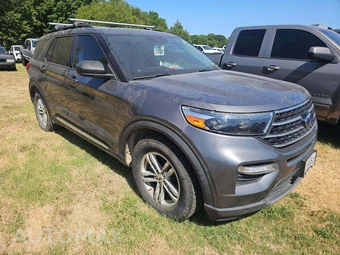 2021 Ford Explorer XLT - miniatura 4