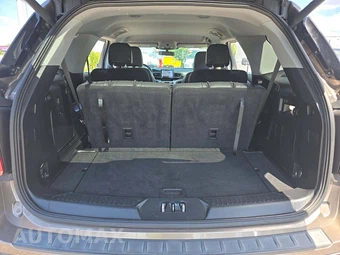 2021 Ford Explorer XLT - miniatura 15