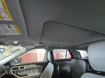 2021 Ford Explorer XLT - miniatura 18