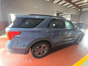 2021 Ford Explorer XLT - miniatura 4