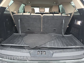 2021 Ford Explorer XLT - miniatura 17