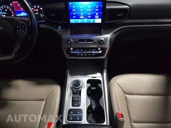 2021 Ford Explorer XLT - miniatura 11
