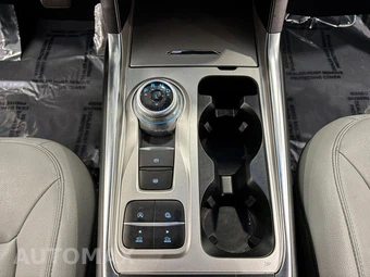 2021 Ford Explorer XLT - miniatura 27