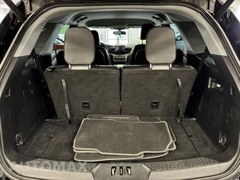 2021 Ford Explorer XLT - miniatura 45