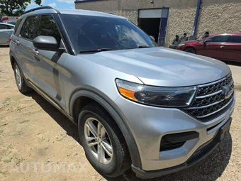 2021 Ford Explorer XLT – miniatura 4