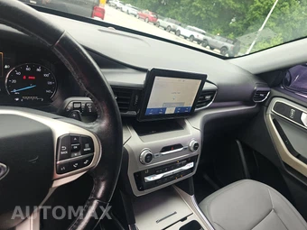 2021 Ford Explorer XLT – miniatura 11
