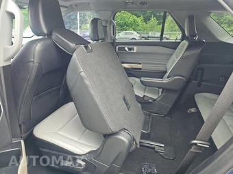 2021 Ford Explorer XLT – miniatura 13