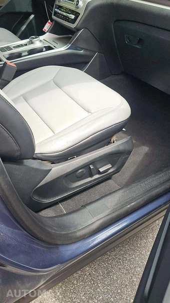 2021 Ford Explorer XLT – miniatura 20