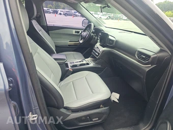 2021 Ford Explorer XLT – miniatura 8