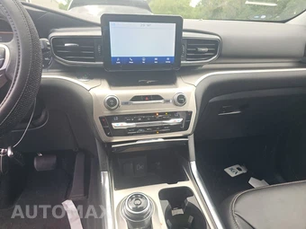 2021 Ford Explorer XLT - miniatura 11