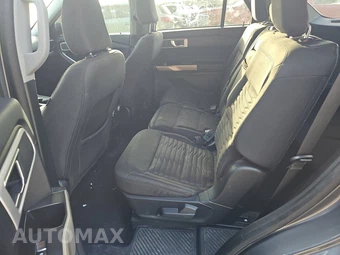 2021 Ford Explorer XLT – miniatura 13