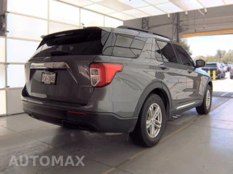 2021 Ford Explorer XLT – miniatura 4