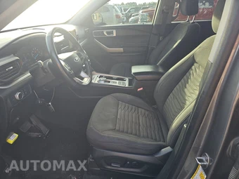 2021 Ford Explorer XLT – miniatura 7