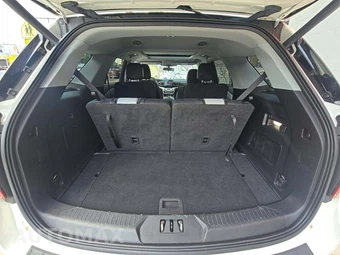 2021 Ford Explorer XLT - miniatura 15