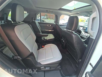 2021 Ford Explorer XLT - miniatura 17