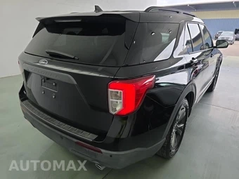 2021 Ford Explorer XLT - miniatura 4