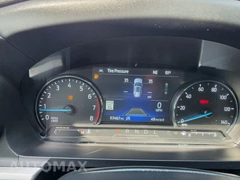 2021 Ford Explorer XLT - miniatura 2