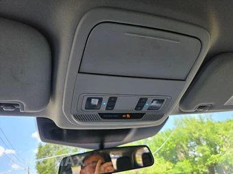 2021 Ford Explorer XLT - miniatura 4