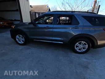 2021 Ford Explorer XLT - miniatura 3