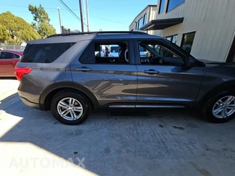2021 Ford Explorer XLT - miniatura 5