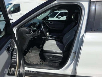 2021 Ford Explorer XLT - miniatura 3