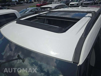 2021 Ford Explorer XLT – miniatura 12
