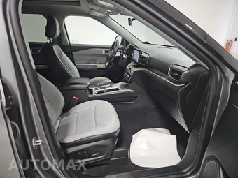 2021 Ford Explorer XLT - miniatura 8