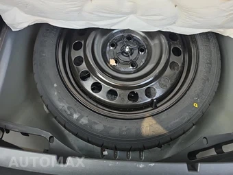 2021 Ford Explorer XLT - miniatura 7