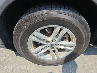 2021 Ford Explorer XLT - miniatura 8