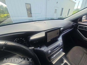 2021 Ford Explorer XLT - miniatura 10