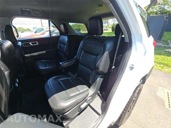 2021 Ford Explorer XLT - miniatura 13
