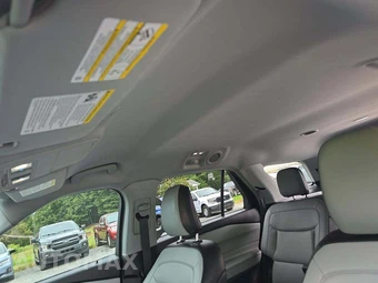 2021 Ford Explorer XLT - miniatura 11