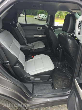 2021 Ford Explorer XLT - miniatura 17