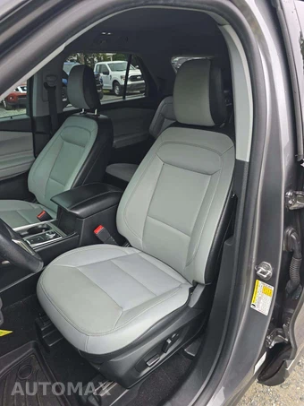 2021 Ford Explorer XLT - miniatura 6