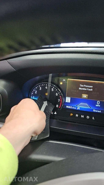 2021 Ford Explorer XLT – miniatura 31