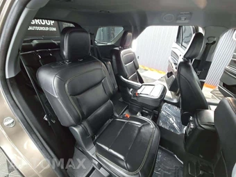 2021 Ford Explorer XLT - miniatura 14