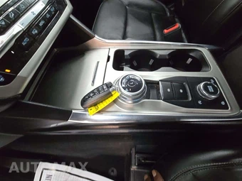 2021 Ford Explorer XLT - miniatura 5