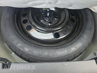 2021 Ford Explorer XLT - miniatura 21