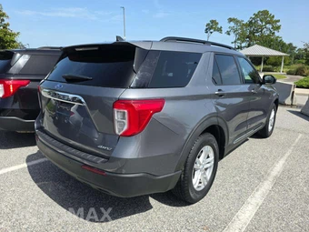 2021 Ford Explorer XLT - miniatura 3