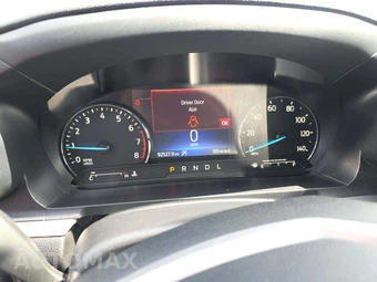 2021 Ford Explorer XLT - miniatura 9