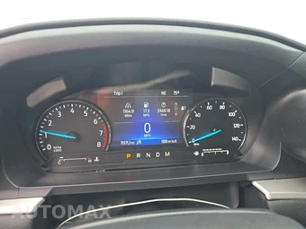 2021 Ford Explorer XLT - miniatura 12
