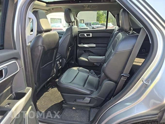 2021 Ford Explorer XLT - miniatura 13